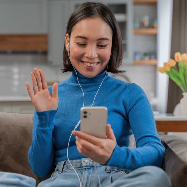 Door moderne technologieën is het wel heel eenvoudig geworden contact te houden na je emigratie