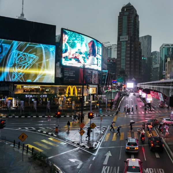 Kuala Lumpur is een moderne, goed uitgeruste stad met internationale scholen, uitstekende gezondheidszorg