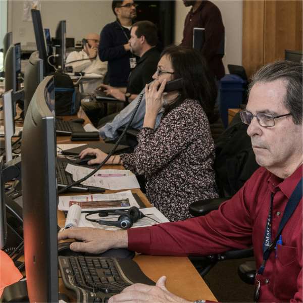 Vaak zijn callcenters in het buitenland op zoek naar anderstalig personeel